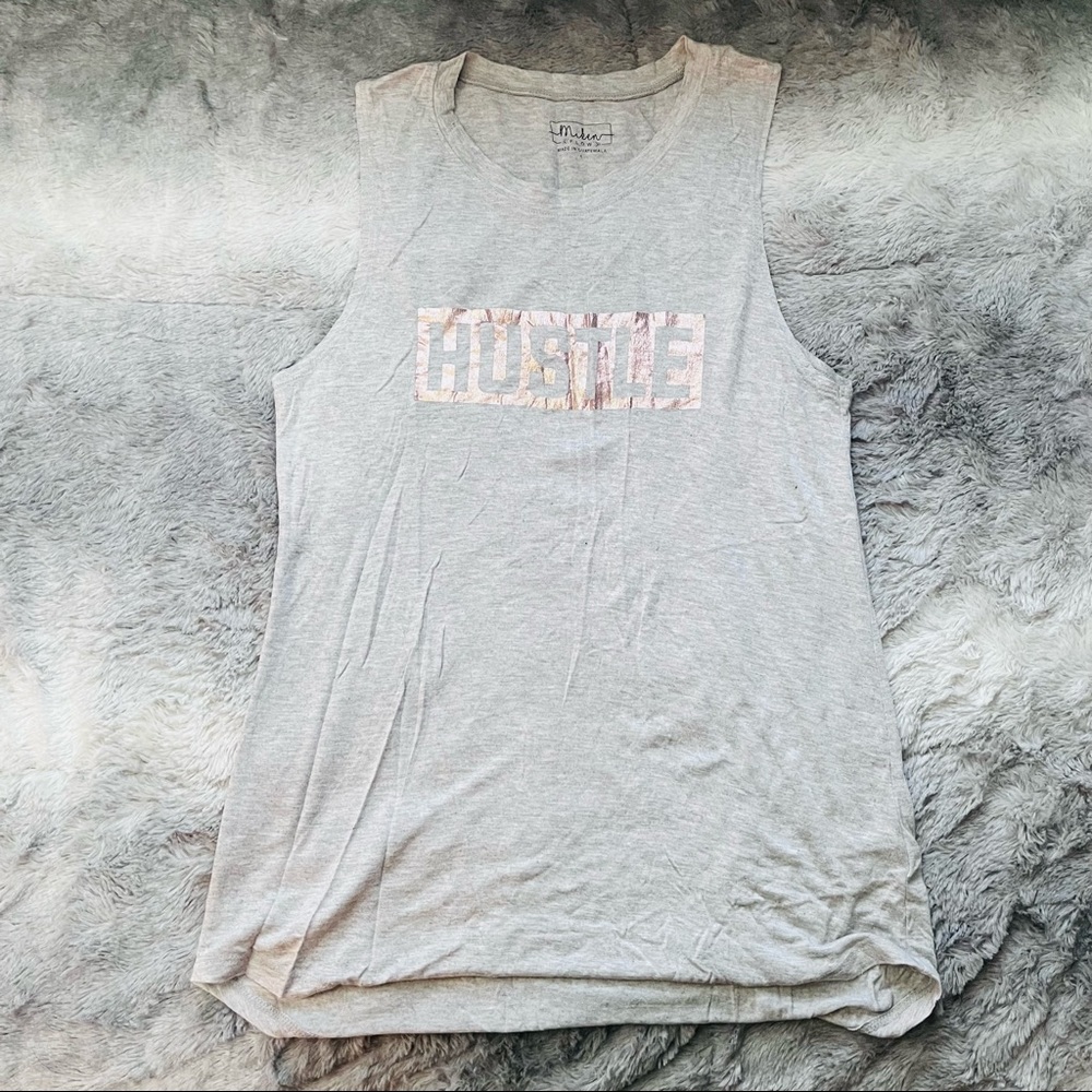 Basic grey tank - Picture 1 of 2